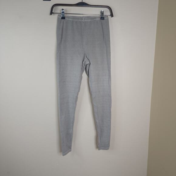 Skims SAMPLES Bundle of Outdoor Leggings and Shorts in Desert Small - Picture 6 of 11